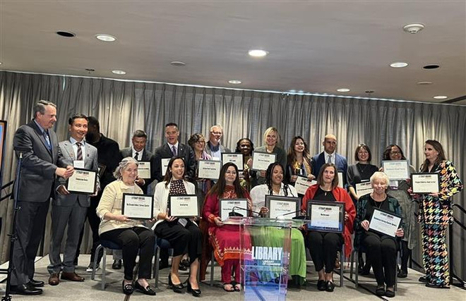 越南爱心书架计划和智慧之屋荣获美国国会图书馆荣誉奖项 ảnh 2 越南爱心书架计划和智慧之屋荣获美国国会图书馆荣誉奖项 ảnh 2