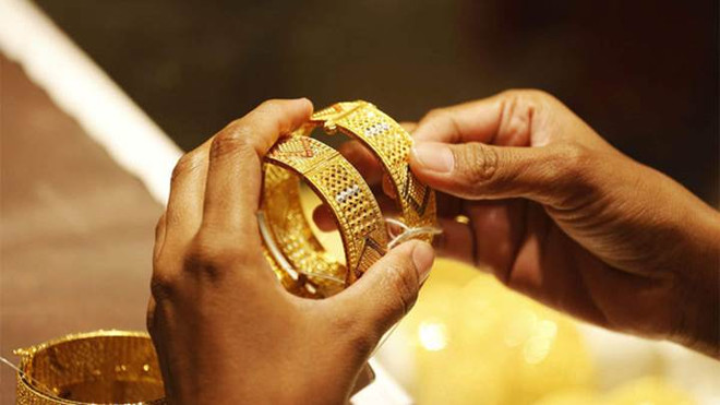 10月17日上午越南国内市场黄金价格持续下跌 ảnh 1 10月17日上午越南国内市场黄金价格持续下跌 ảnh 1