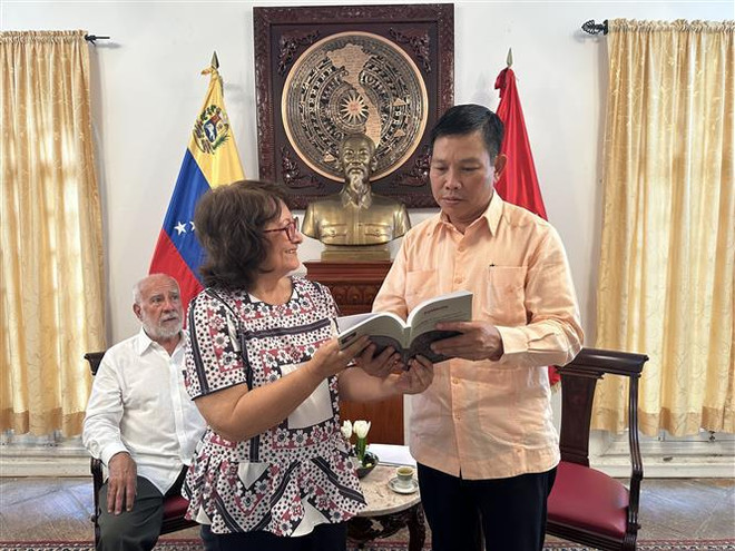 “阮文追战役”59周年见面会在委内瑞拉举行 ảnh 2 “阮文追战役”59周年见面会在委内瑞拉举行 ảnh 2