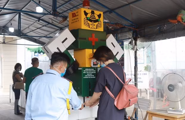 越南卫生部要求提升新冠肺炎疫情预警至最高级别 ảnh 1