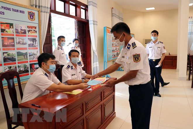 为长天在海上工作提前举行国会和议会代表选举 ảnh 2 为长天在海上工作提前举行国会和议会代表选举 ảnh 2