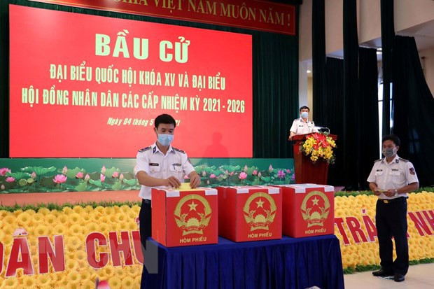 为长天在海上工作提前举行国会和议会代表选举 ảnh 1 为长天在海上工作提前举行国会和议会代表选举 ảnh 1