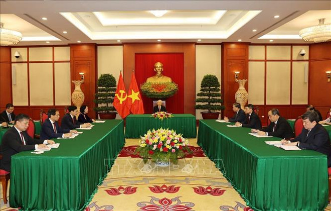 古巴媒体密集报道越古共产党领导电话会谈 ảnh 1 古巴媒体密集报道越古共产党领导电话会谈 ảnh 1