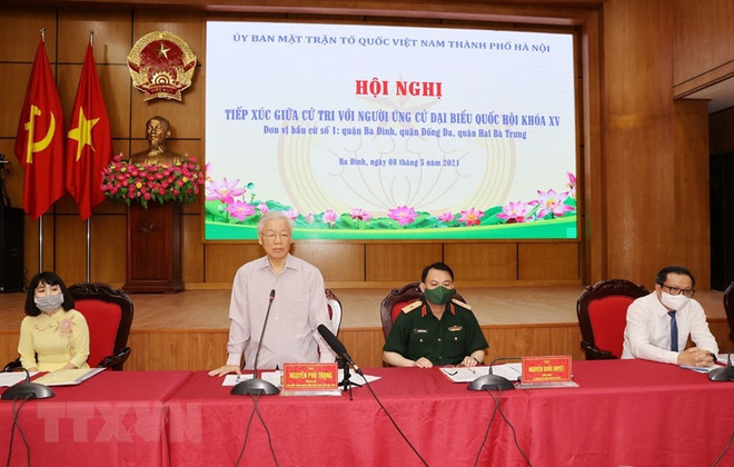 国会和人民议会代表选举:越共中央总书记阮富仲接待河内选民 ảnh 1 国会和人民议会代表选举:越共中央总书记阮富仲接待河内选民 ảnh 1