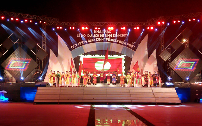2017年平定省夏季旅游节开幕 ảnh 1