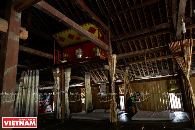 河江市的草屋村——国内外游客的有趣旅游点 ảnh 4 河江市的草屋村——国内外游客的有趣旅游点 ảnh 4