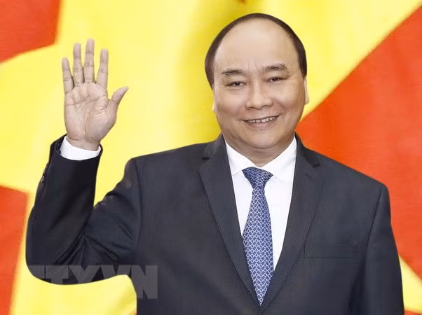 越南政府总理阮春福启程前往泰国出席ACMECS 8 和CLMV 9 ảnh 1 越南政府总理阮春福启程前往泰国出席ACMECS 8 和CLMV 9 ảnh 1