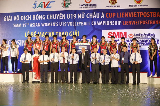 日本队荣获“联越邮政银行杯” 2018年亚洲U19女子排球锦标赛冠军 ảnh 1 日本队荣获“联越邮政银行杯” 2018年亚洲U19女子排球锦标赛冠军 ảnh 1