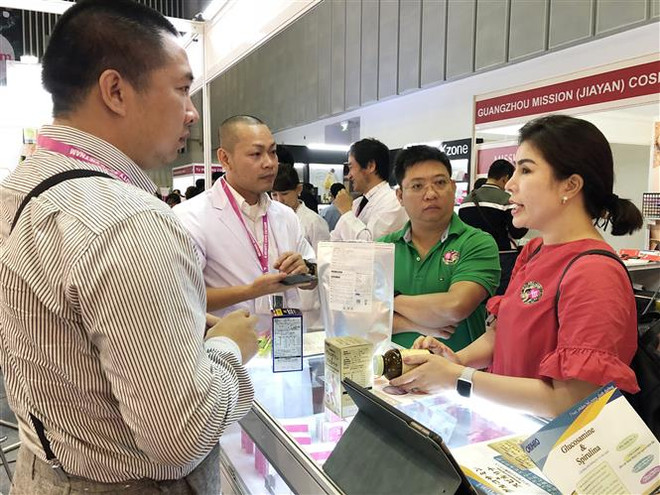 2018年越南美容博览会在胡志明市开幕 ảnh 1