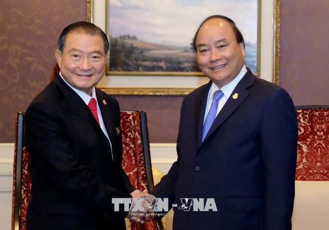 政府总理阮春福会见泰国泰国酿酒公司总裁兼首席执行长苏华荣 ảnh 1 政府总理阮春福会见泰国泰国酿酒公司总裁兼首席执行长苏华荣 ảnh 1