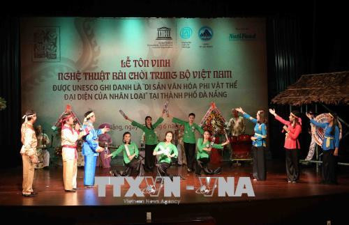 岘港市努力做好发牌唱曲艺术推广工作 ảnh 1