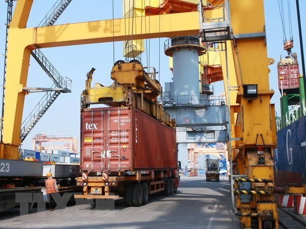 越南长期外币及本币发行人违约评级上调至“BB”级 ảnh 1 越南长期外币及本币发行人违约评级上调至“BB”级 ảnh 1