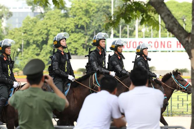 组图:越南机动警察骑兵队正式亮相 ảnh 7 组图:越南机动警察骑兵队正式亮相 ảnh 7