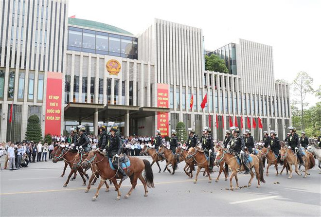 组图:越南机动警察骑兵队正式亮相 ảnh 6 组图:越南机动警察骑兵队正式亮相 ảnh 6