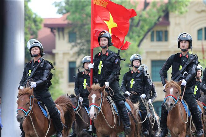 组图:越南机动警察骑兵队正式亮相 ảnh 11 组图:越南机动警察骑兵队正式亮相 ảnh 11