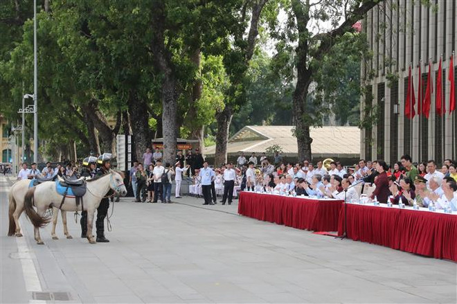 组图:越南机动警察骑兵队正式亮相 ảnh 2 组图:越南机动警察骑兵队正式亮相 ảnh 2