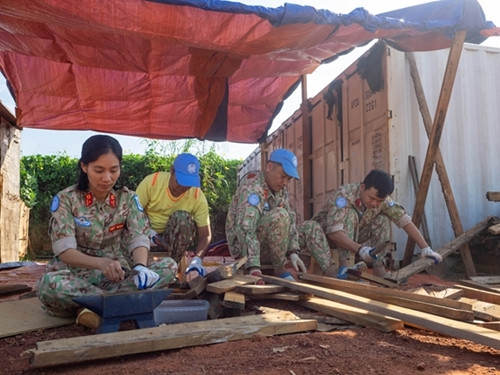 来自在南苏丹执行任务的越南野战医院之特殊礼物 ảnh 10 来自在南苏丹执行任务的越南野战医院之特殊礼物 ảnh 10