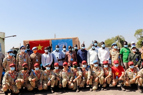 来自在南苏丹执行任务的越南野战医院之特殊礼物 ảnh 7 来自在南苏丹执行任务的越南野战医院之特殊礼物 ảnh 7