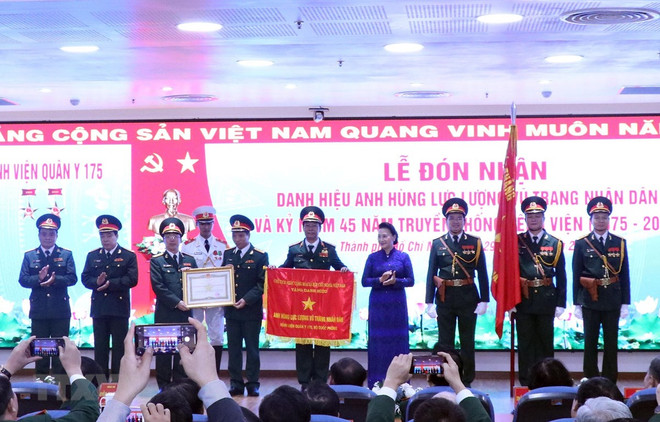越南国会主席阮氏金银:将175号军医院建成现代化多功能的医疗中心 ảnh 1 越南国会主席阮氏金银:将175号军医院建成现代化多功能的医疗中心 ảnh 1