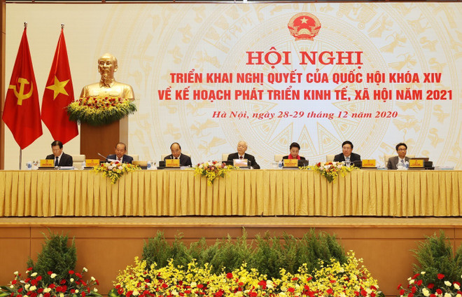 阮富仲:作为人民的公仆,先为群众办实事,全心为国家服务 ảnh 2 阮富仲:作为人民的公仆,先为群众办实事,全心为国家服务 ảnh 2