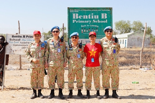 来自在南苏丹执行任务的越南野战医院之特殊礼物 ảnh 6 来自在南苏丹执行任务的越南野战医院之特殊礼物 ảnh 6