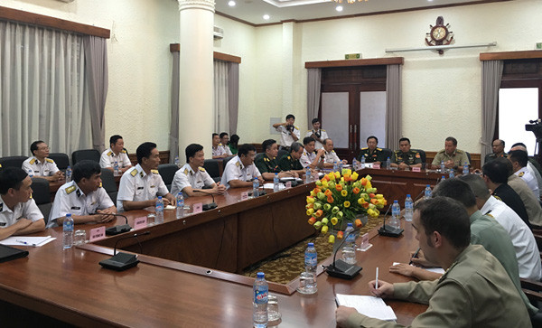 各国驻越大使馆武官代表团访问越南海军司令部 ảnh 1  各国驻越大使馆武官代表团访问越南海军司令部 ảnh 1