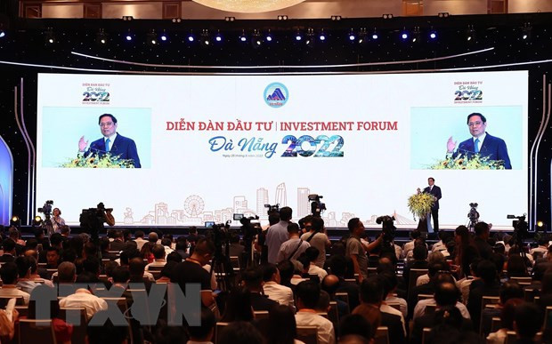 政府总理范明政出席2022年岘港投资论坛 ảnh 1 政府总理范明政出席2022年岘港投资论坛 ảnh 1
