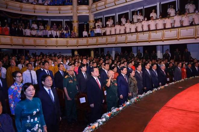 越柬两国举行越柬建交55周年活动 ảnh 1