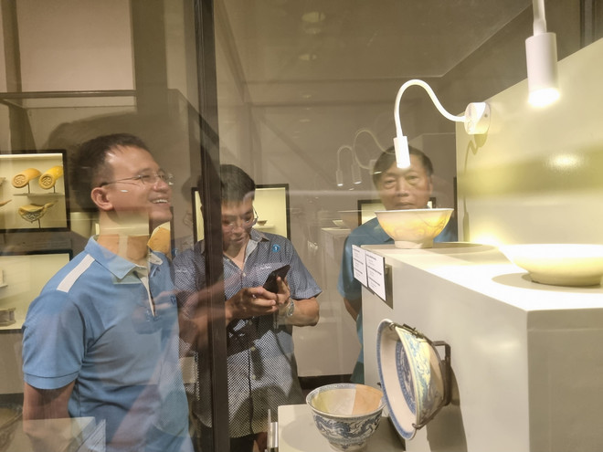 向游客推介升龙皇城夜游线路 ảnh 3