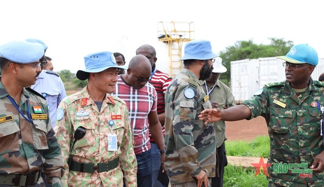 越南维和工兵队抵达阿卜耶伊就执行任务 ảnh 1 越南维和工兵队抵达阿卜耶伊就执行任务 ảnh 1