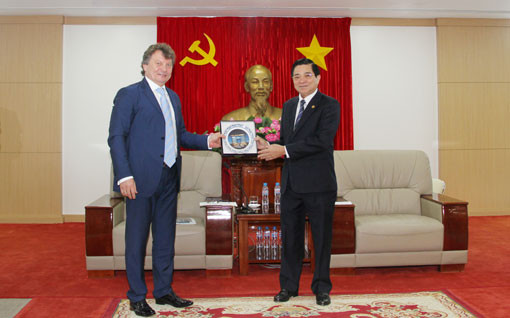 俄罗斯技术集团与越南平阳省开展橡胶种植合作 ảnh 2 俄罗斯技术集团与越南平阳省开展橡胶种植合作 ảnh 2