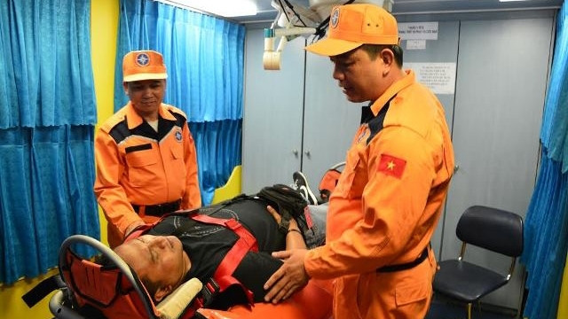 一名印尼籍晕厥船员获救 ảnh 1