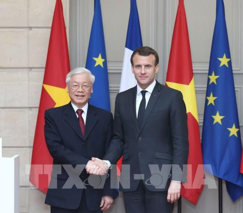 越共中央总书记阮富仲圆满结束访问法国和古巴两国之行 ảnh 1 越共中央总书记阮富仲圆满结束访问法国和古巴两国之行 ảnh 1