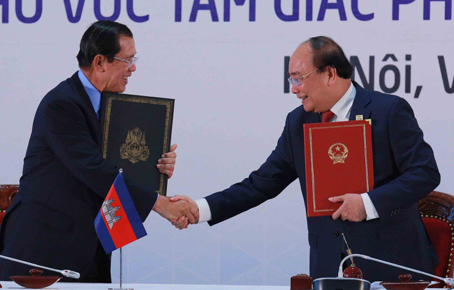 柬老越发展三角区第十届峰会圆满结束 发表联合宣言 ảnh 2