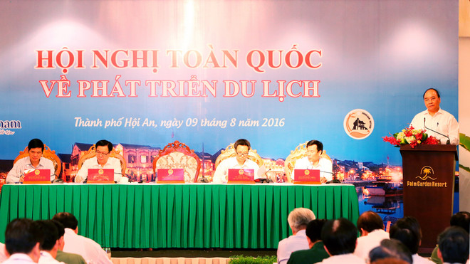 阮春福总理出席越南全国旅游发展会议 ảnh 1 阮春福总理出席越南全国旅游发展会议 ảnh 1