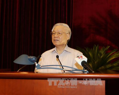 阮富仲总书记:希望离退休高级官员和干部继续为国家建设事业做出贡献 ảnh 2 阮富仲总书记:希望离退休高级官员和干部继续为国家建设事业做出贡献 ảnh 2