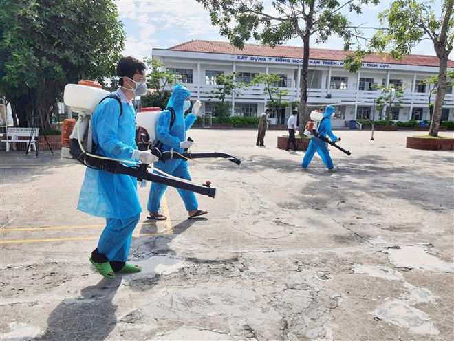 新冠肺炎疫情:卫生部出动近1万名医务人员支援胡志明市 ảnh 2 新冠肺炎疫情:卫生部出动近1万名医务人员支援胡志明市 ảnh 2