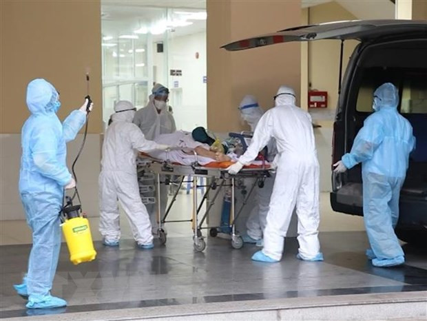 新冠肺炎疫情：5日中午越南新增确诊病例247例 新增死亡病例4例 ảnh 1