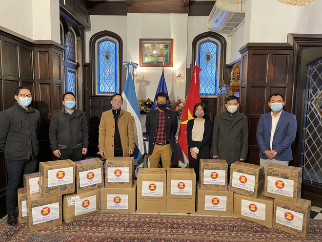 东盟各国捐赠物品支持在阿根廷贫困群众 ảnh 1