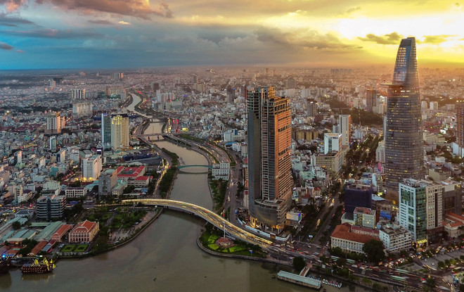 法越友好协会秘书长:阮富仲总书记的文章证明越南发展道路的正确选择 ảnh 1 法越友好协会秘书长:阮富仲总书记的文章证明越南发展道路的正确选择 ảnh 1