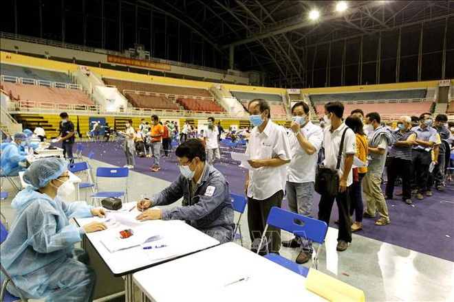 胡志明市下决心到8月能控制住新冠肺炎疫情 ảnh 2 胡志明市下决心到8月能控制住新冠肺炎疫情 ảnh 2