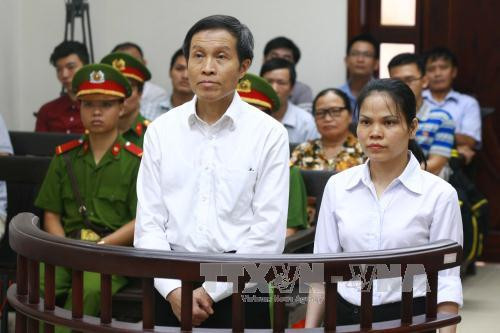 河内市第二审人民法院维持一审对阮友荣的判决 ảnh 3 河内市第二审人民法院维持一审对阮友荣的判决 ảnh 3