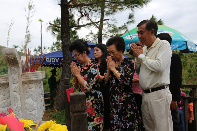 旅居泰国曾担任教师的越侨代表团回国访问（组图） ảnh 2