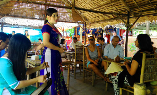 2015年河内九龙江三角洲文化旅游周将于11月中旬举行 ảnh 1 2015年河内九龙江三角洲文化旅游周将于11月中旬举行 ảnh 1