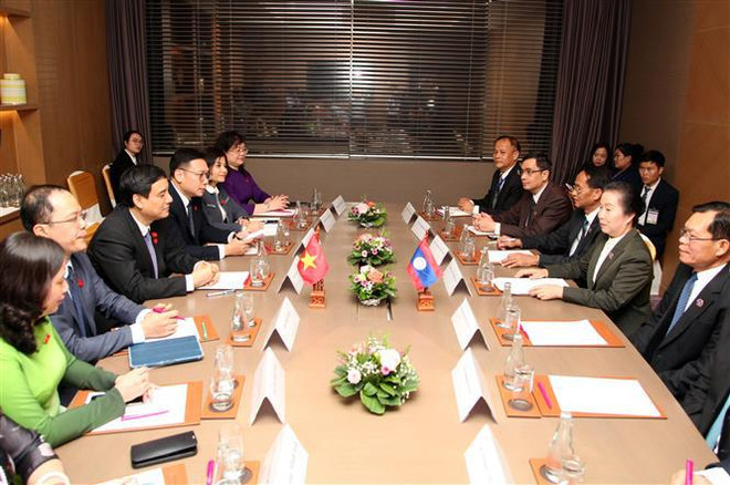 越南与老挝友好协会加强合作关系 ảnh 1 越南与老挝友好协会加强合作关系 ảnh 1