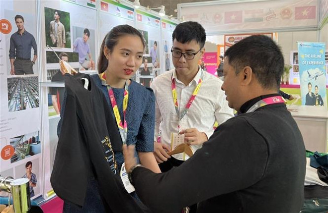 越南参加2023年南亚纺织服装及纱线展览会 ảnh 1 越南参加2023年南亚纺织服装及纱线展览会 ảnh 1