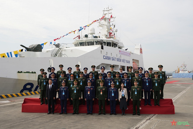 越南海警CSB 8002号舰开始对中国进行访问交流 ảnh 1 越南海警CSB 8002号舰开始对中国进行访问交流 ảnh 1