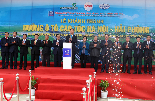 越南政府总理阮晋勇下达河内至海防高速公路通车令 ảnh 1 越南政府总理阮晋勇下达河内至海防高速公路通车令 ảnh 1