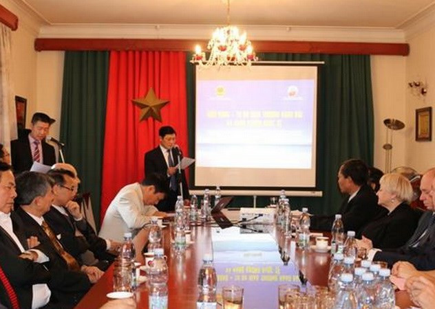 “东海—国际航行和飞越自由”专题演讲会在捷克举行 ảnh 1 “东海—国际航行和飞越自由”专题演讲会在捷克举行 ảnh 1