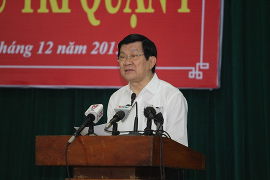 越南国家主席张晋创与胡志明市选民接触 ảnh 1 越南国家主席张晋创与胡志明市选民接触 ảnh 1